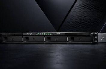 Обзор СХД Synology RS826+